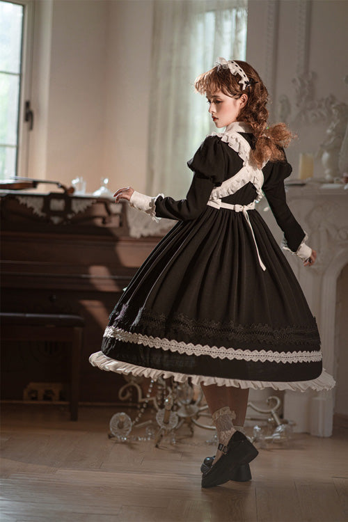 Beautifully Crafted Dress in a Classic Style