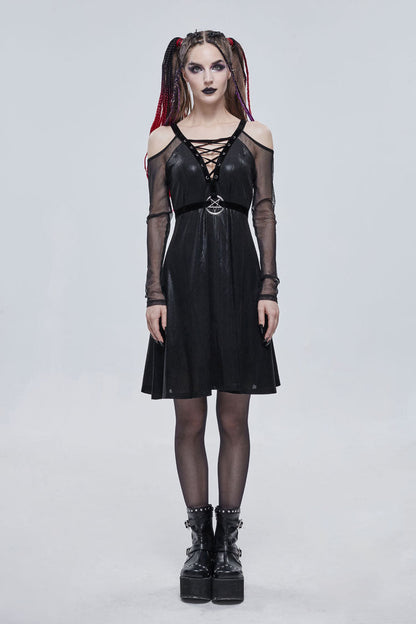 Finely Styled Dress with a Classic Vintage Look