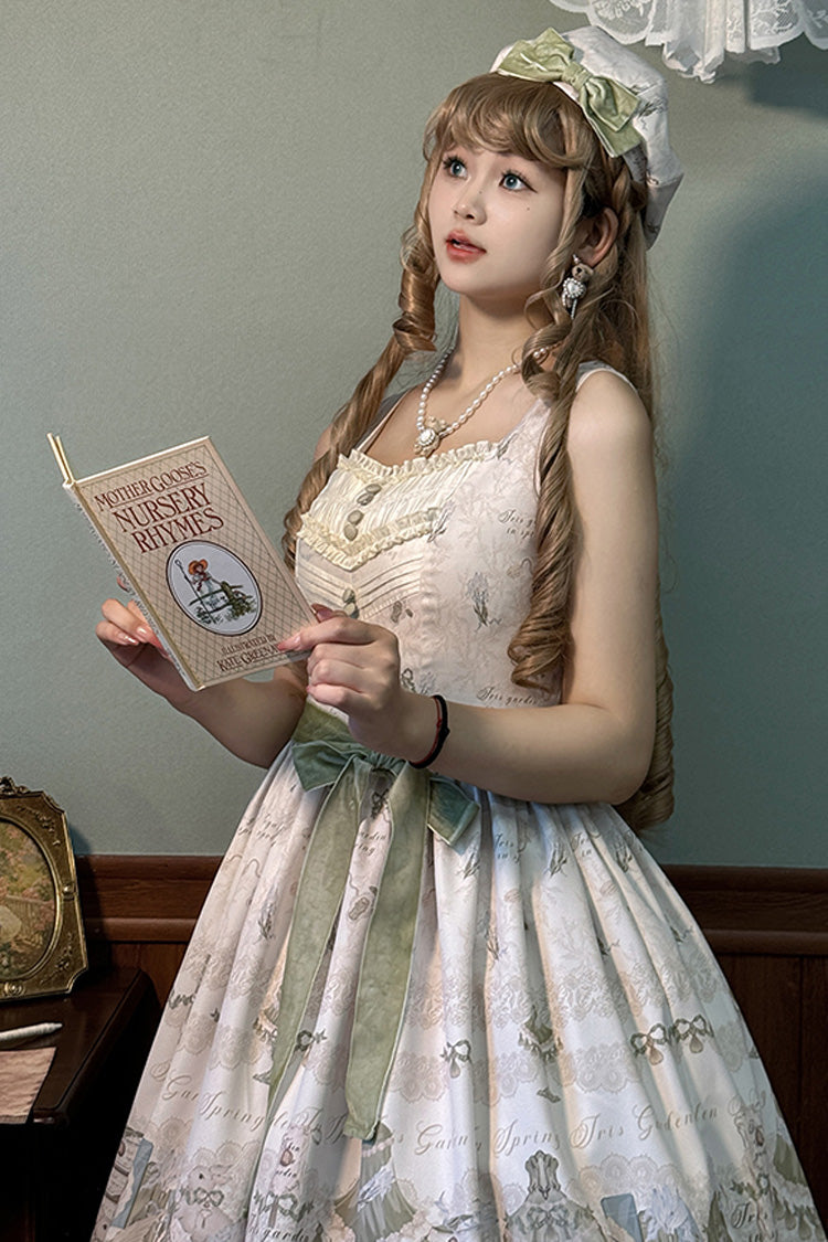 Finely Styled Dress with a Classic Vintage Look