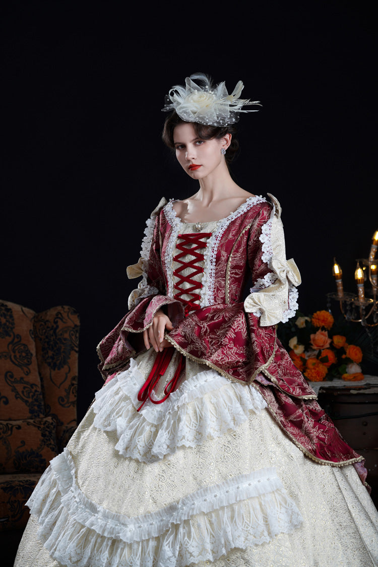 Subtly Elegant Dress with a Refined Vintage Look