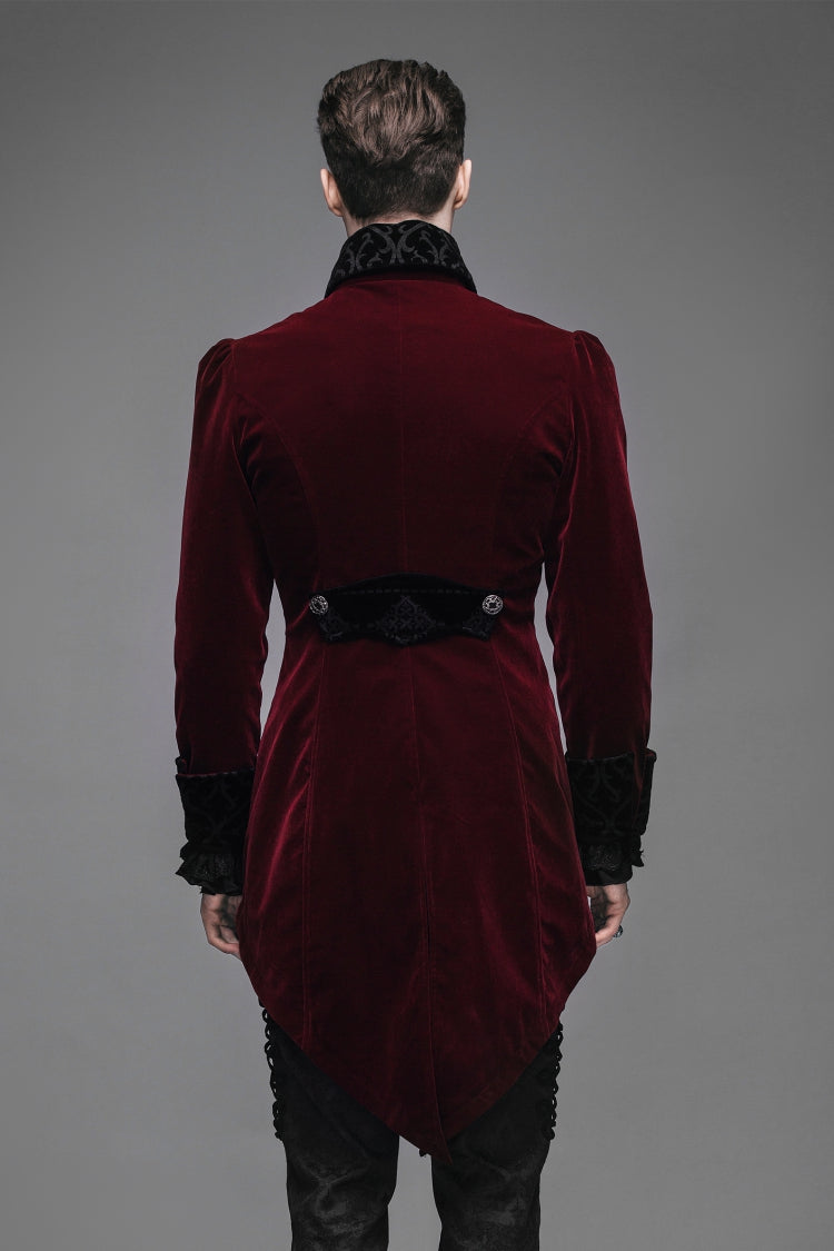 Beautifully Finished Coat in a Timeless Design