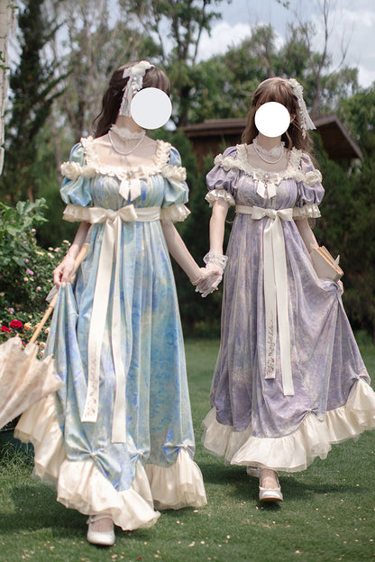Finely Styled Dress with a Classic Vintage Look