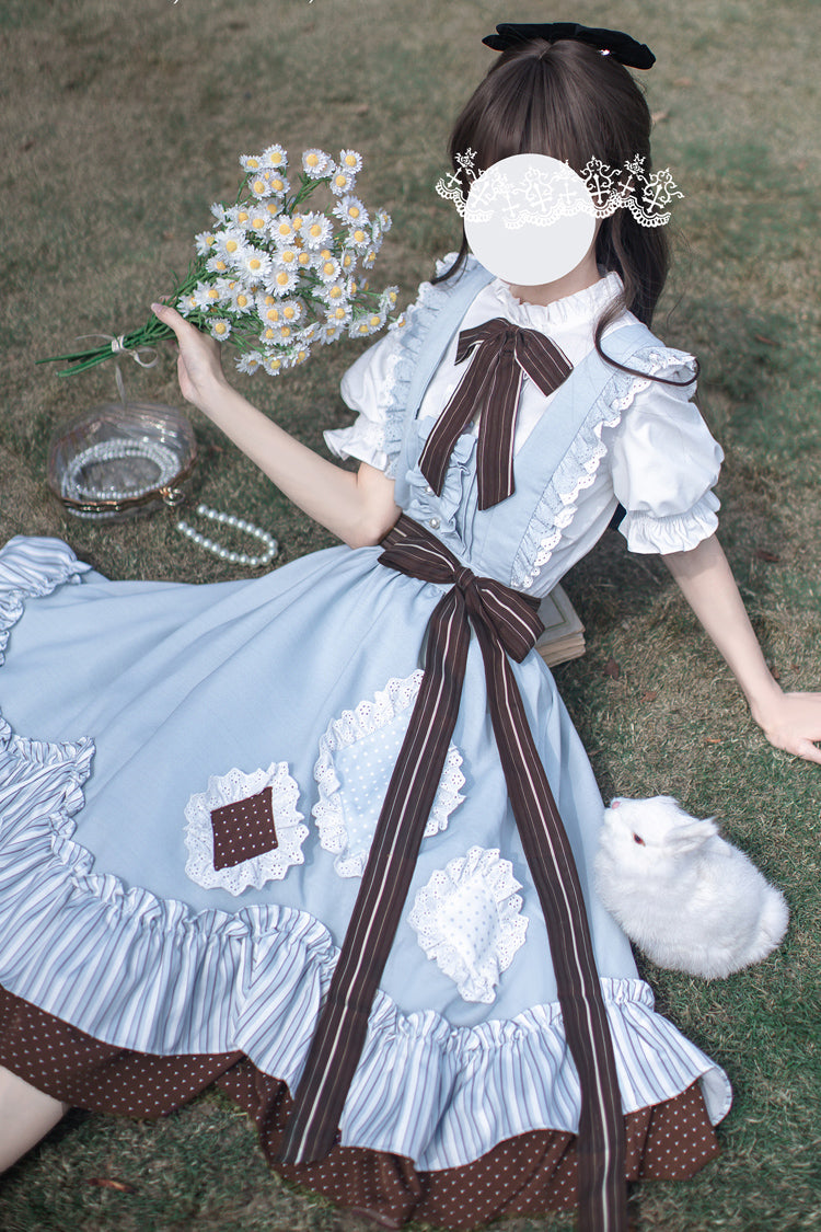 Casually Elegant Dress with a Refined Edge