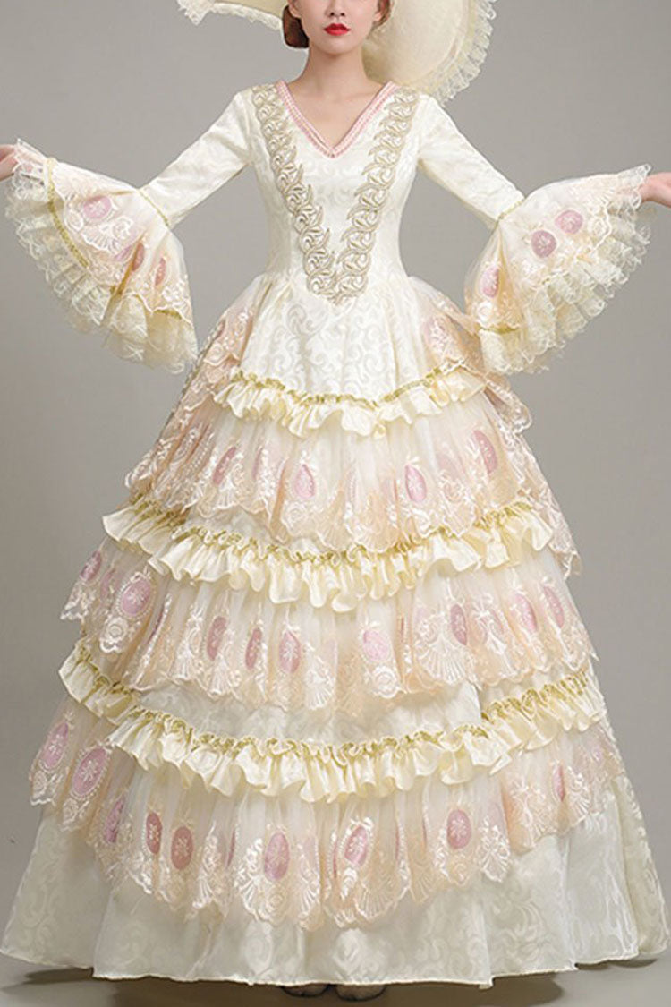 Finely Styled Dress with a Classic Vintage Look