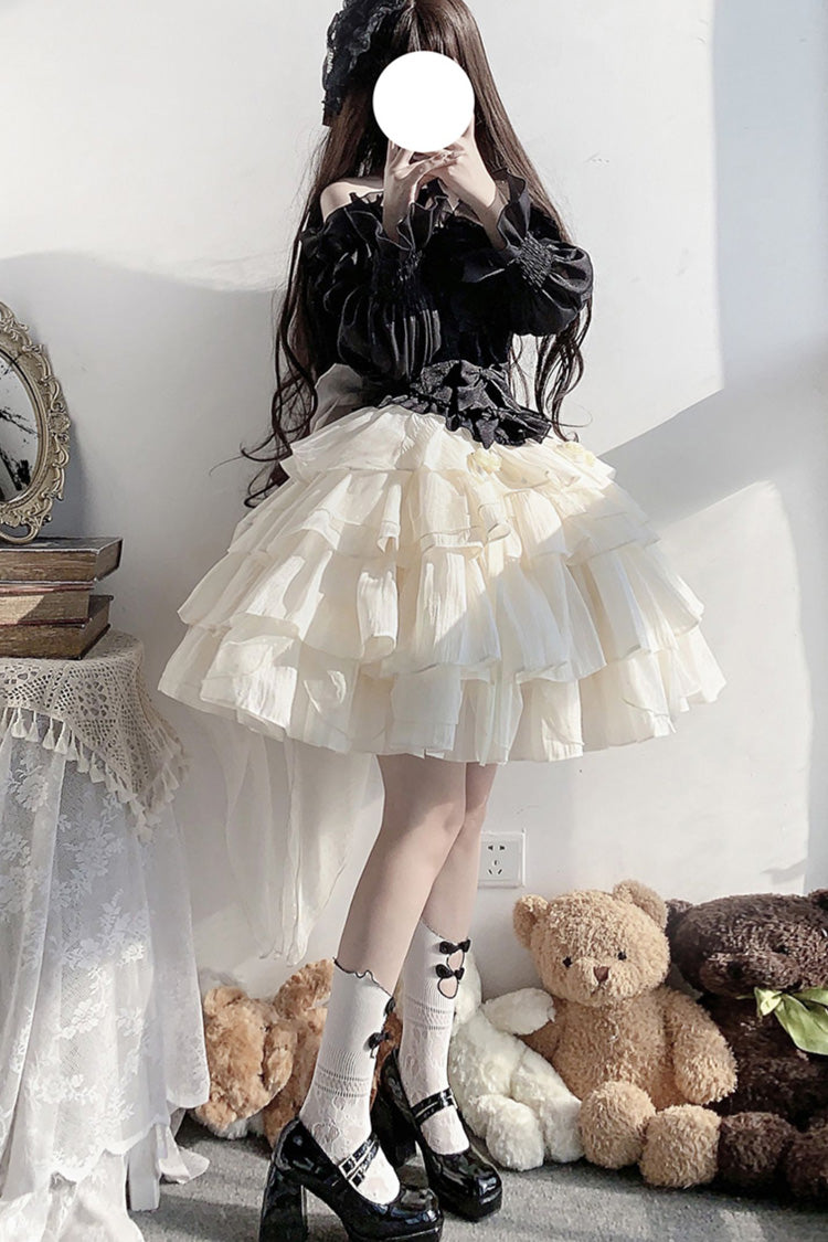 Finely Styled Dress with a Classic Vintage Look