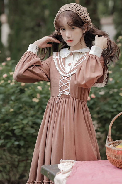 Sophisticated Dress with a Clean Classic Look