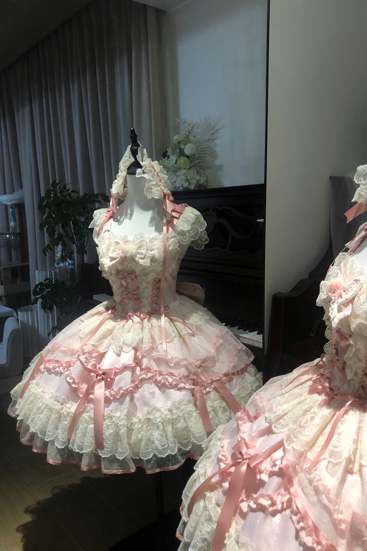Finely Styled Dress with a Classic Vintage Look