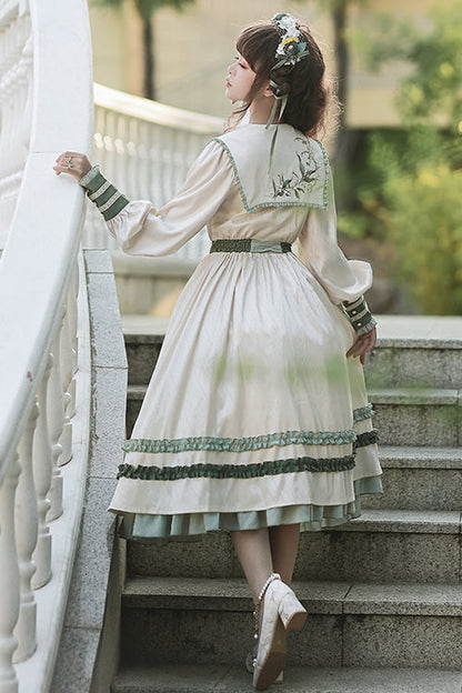 Vintage Style Dress with a Modern Fit