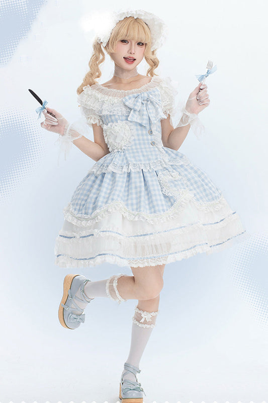 Subtly Elegant Dress with a Refined Vintage Look