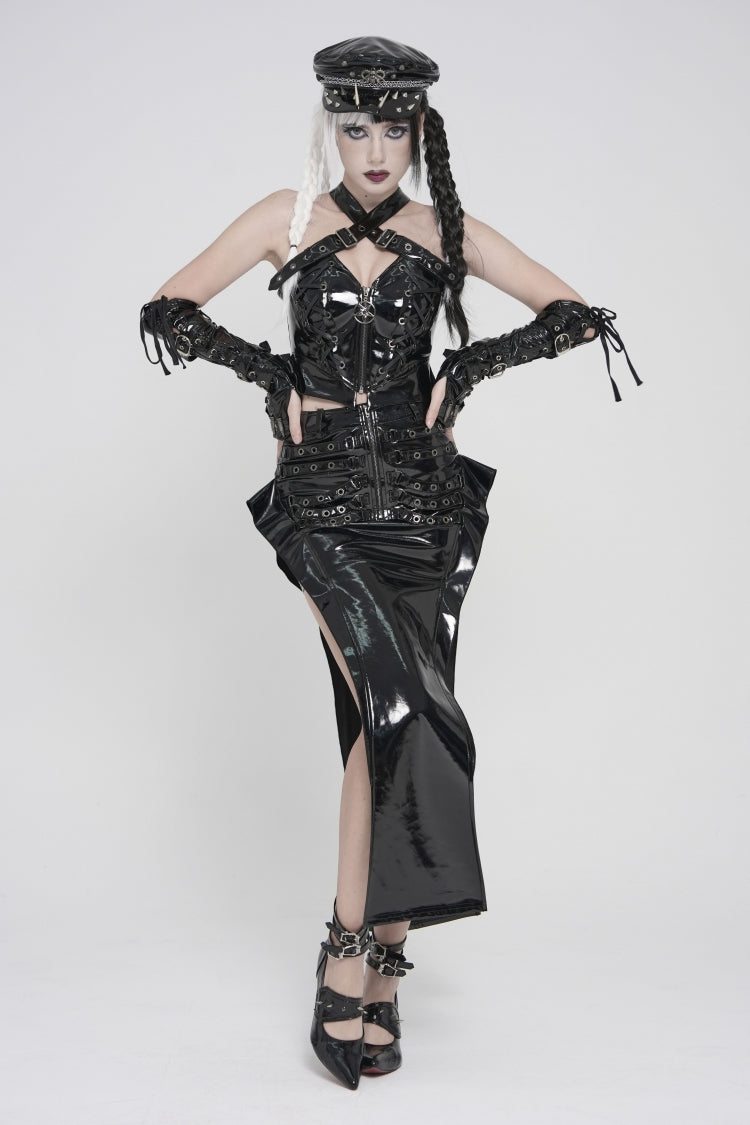 Casually Elegant Garment with a Refined Edge