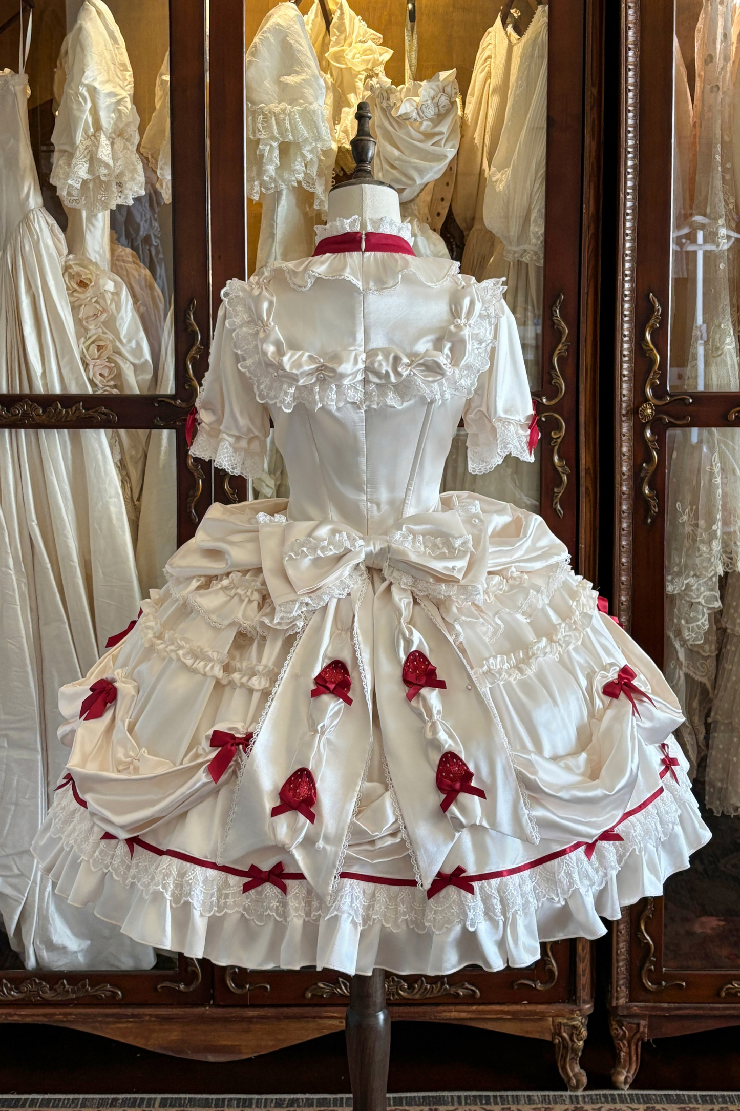 [pre-order Deadline: March 29] Cream Strawberry Lolita Dress