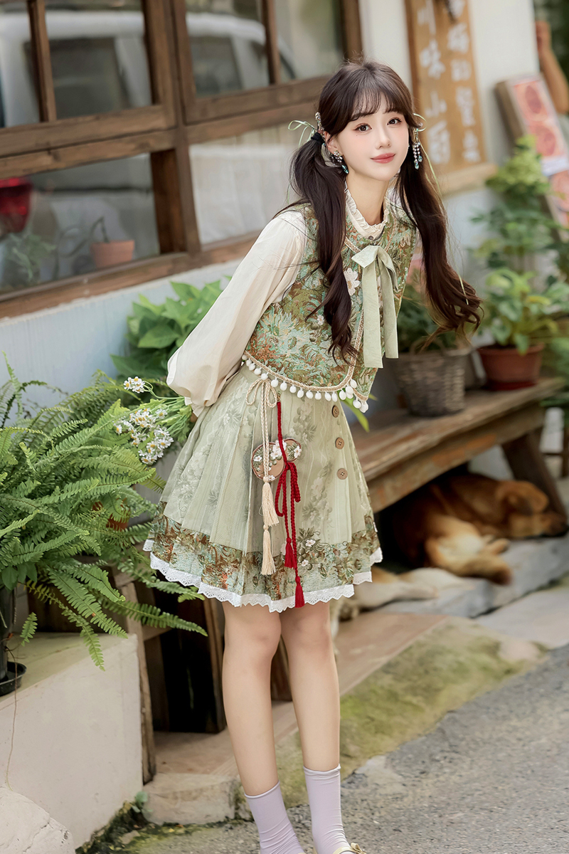 Forest Chinese-style Vest + Blouse + Skirt