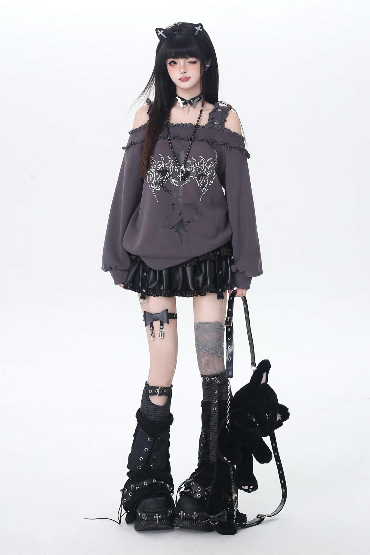 Cross Silence One-shoulder Top