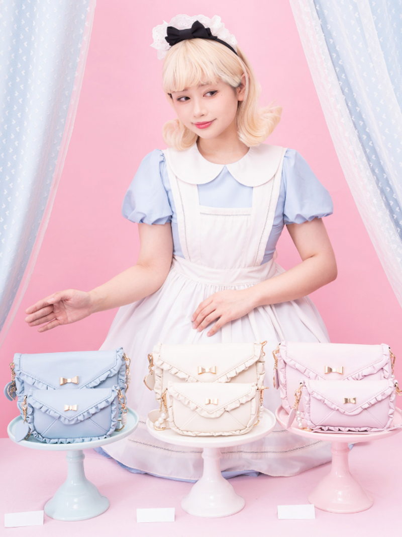 Bag With Heart Strap and Bow Ruffle