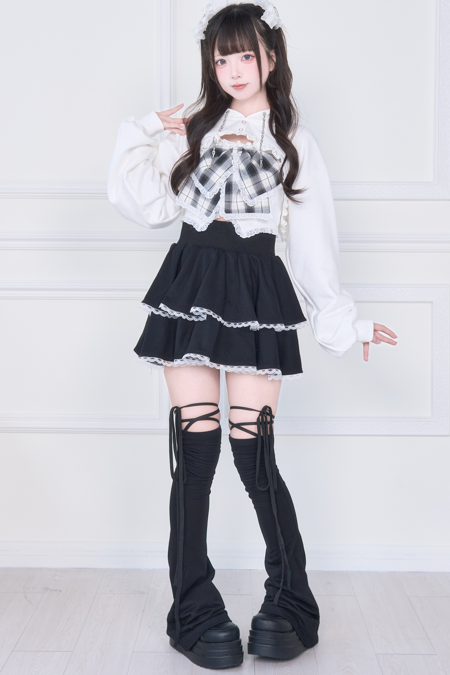 Ribbon Vest + Short Sweatshirt
