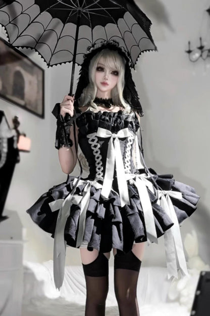 Subtly Elegant Dress with a Refined Vintage Look