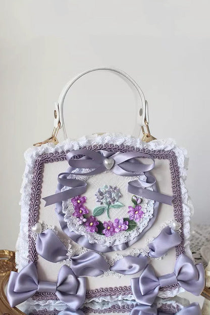 Vintage Style Bag with a Modern Fit