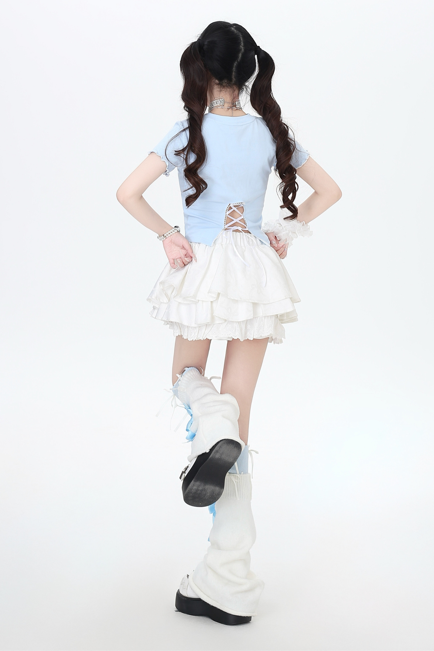 Letter Ribbon Slim Fitted T-shirt