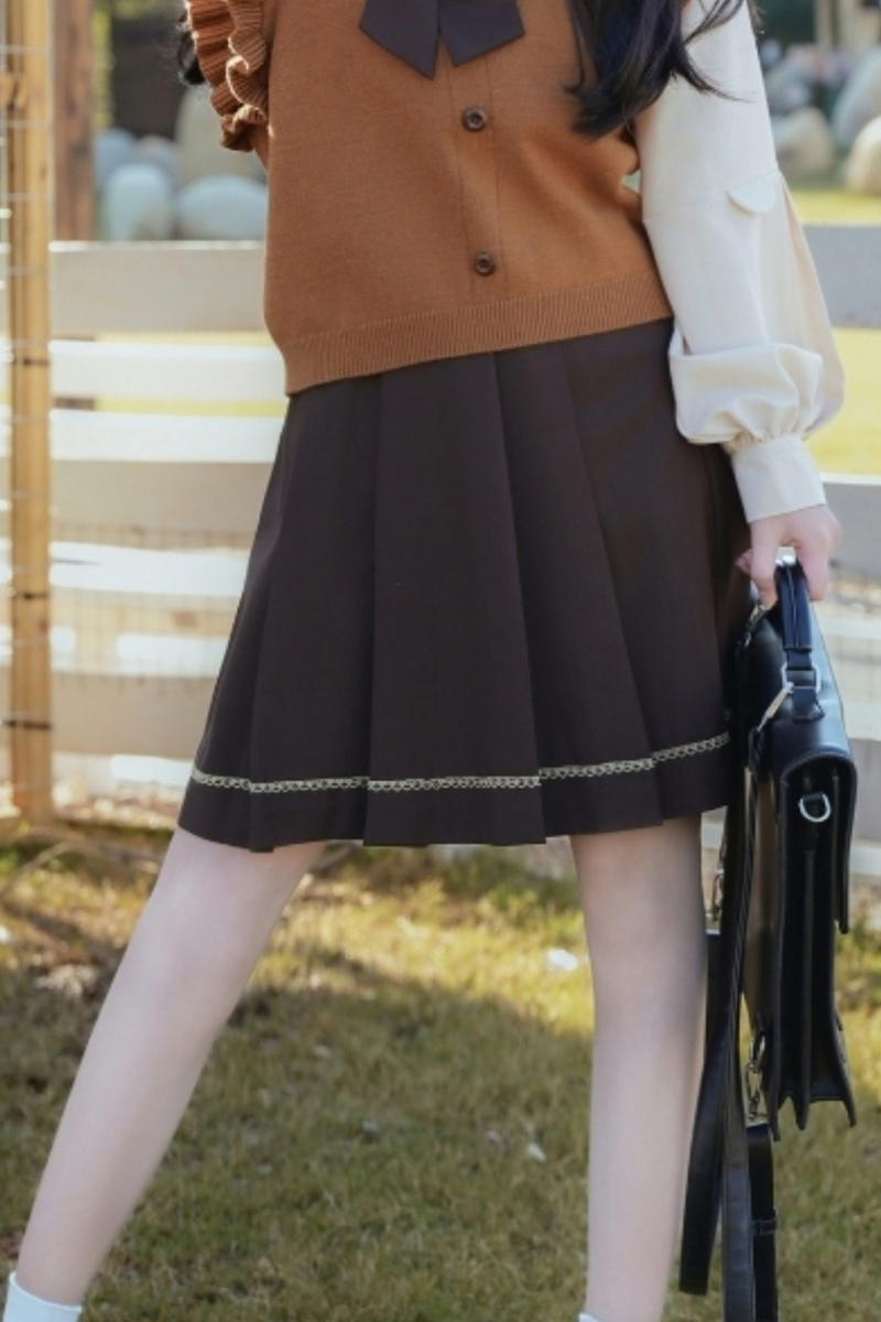 Fur Collar Cape + Knit Vest + Shirt + Pleated Skirt + Ribbon