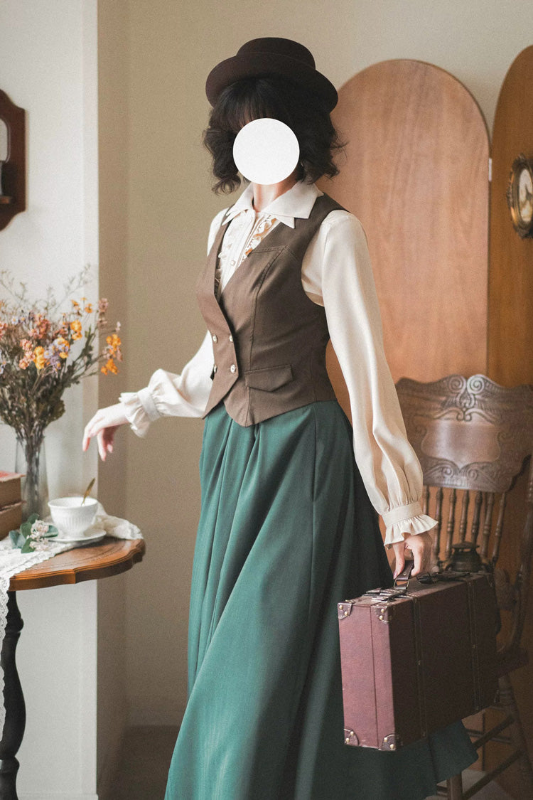 Finely Styled Garment with a Classic Vintage Look