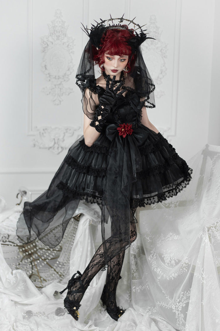 Finely Styled Dress with a Classic Vintage Look