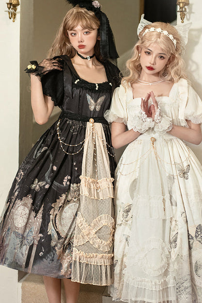 Finely Styled Dress with a Classic Vintage Look