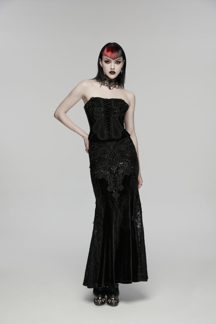 Casually Elegant Garment with a Refined Edge