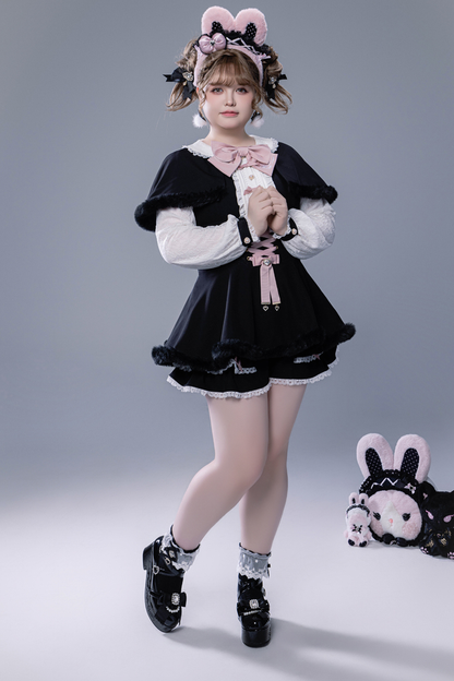 Fluffy Cape + Top + Pants + Brooch