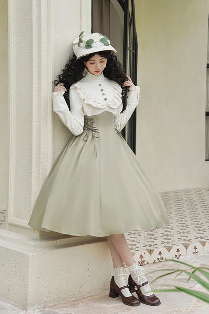 Effortlessly Elegant Dress with a Timeless Design