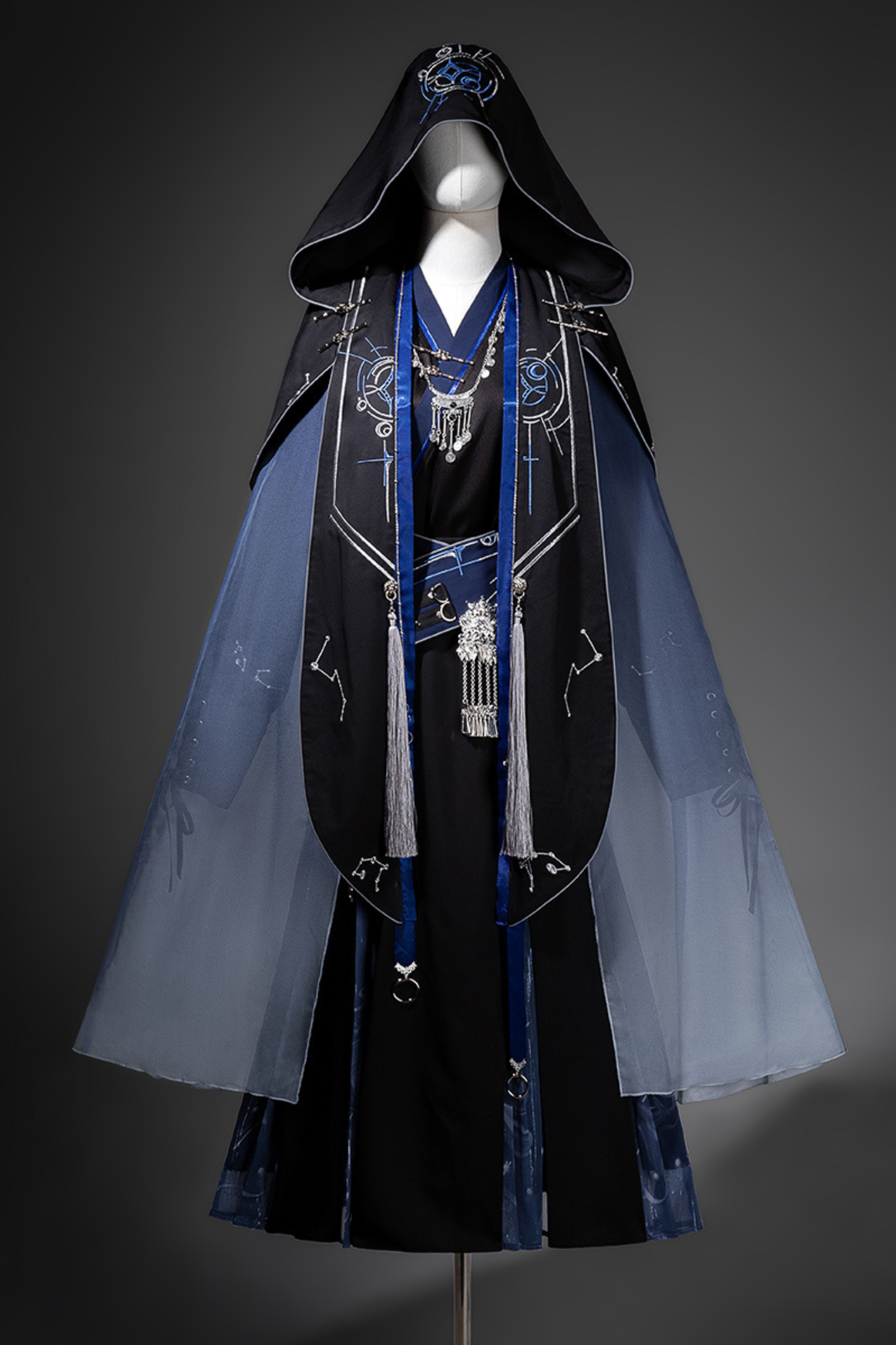 Dark Chinese-style Hooded Top + Belt + Cape + Necklace + Skirt