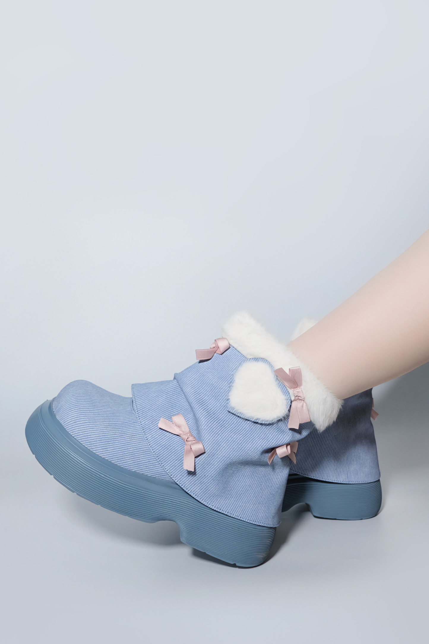 Velvet Ribbon Heart Short Boots