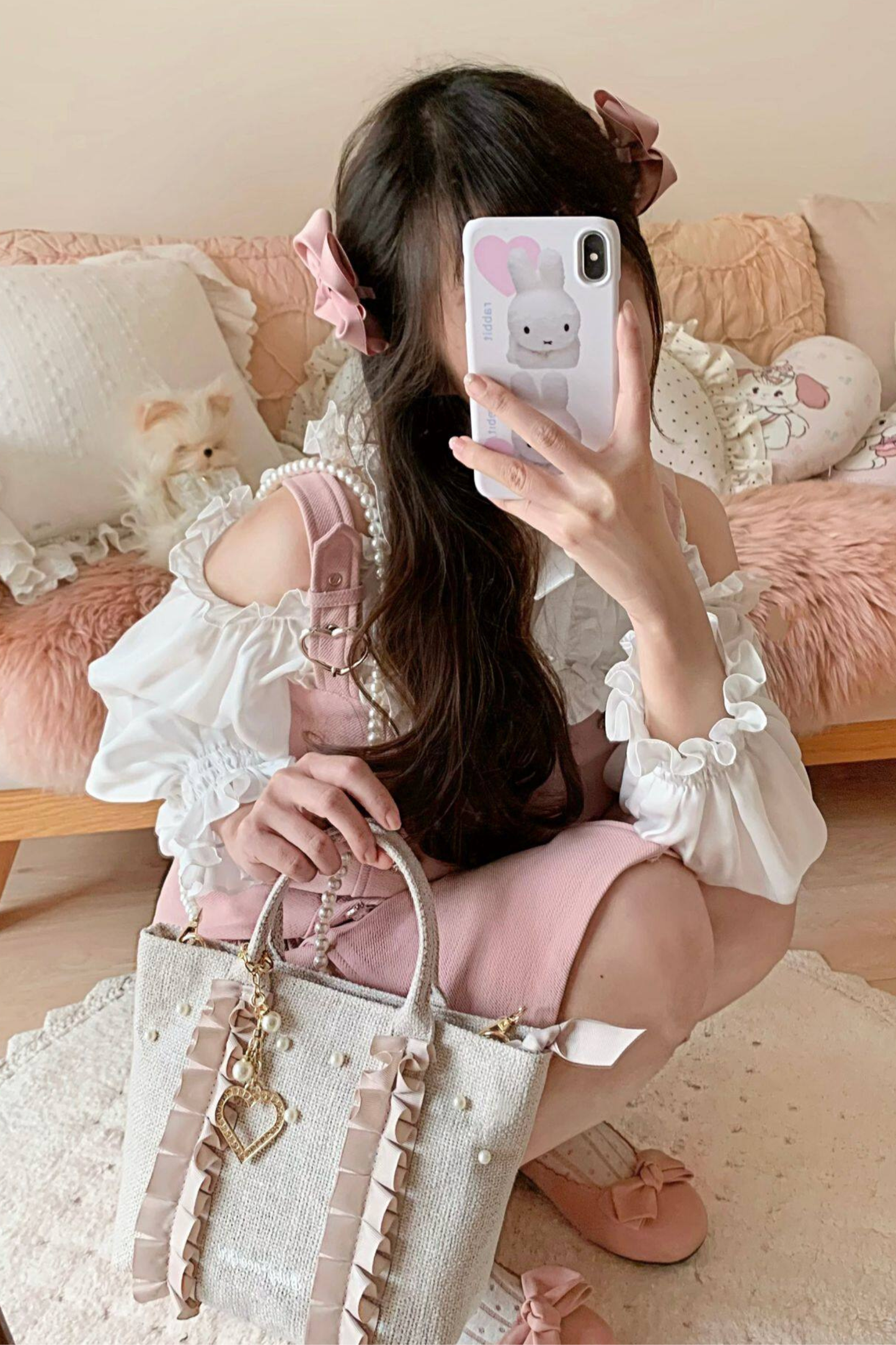 Sweetheart Pearl Ruffle Bag