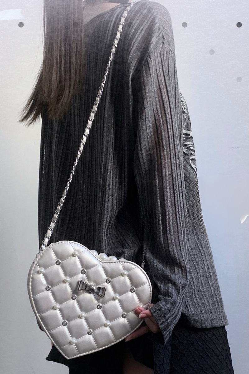 Pearl Quilted Sweetheart Bag