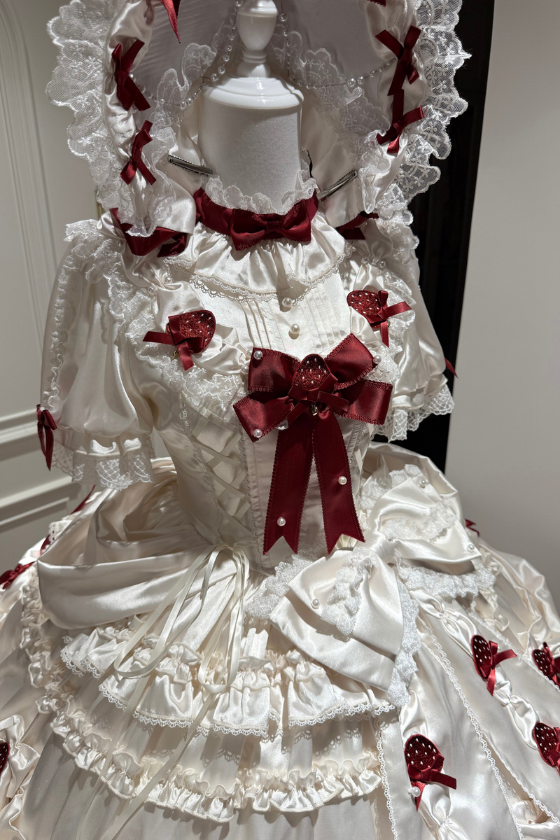 [pre-order Deadline: March 29] Cream Strawberry Lolita Dress