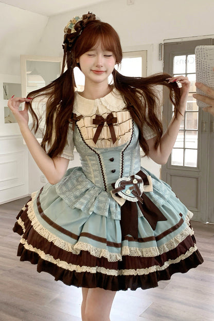Classic Vintage Dress with a Flattering Fit