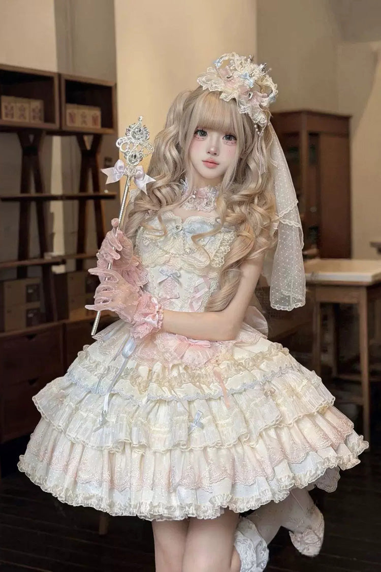 Finely Styled Dress with a Classic Vintage Look