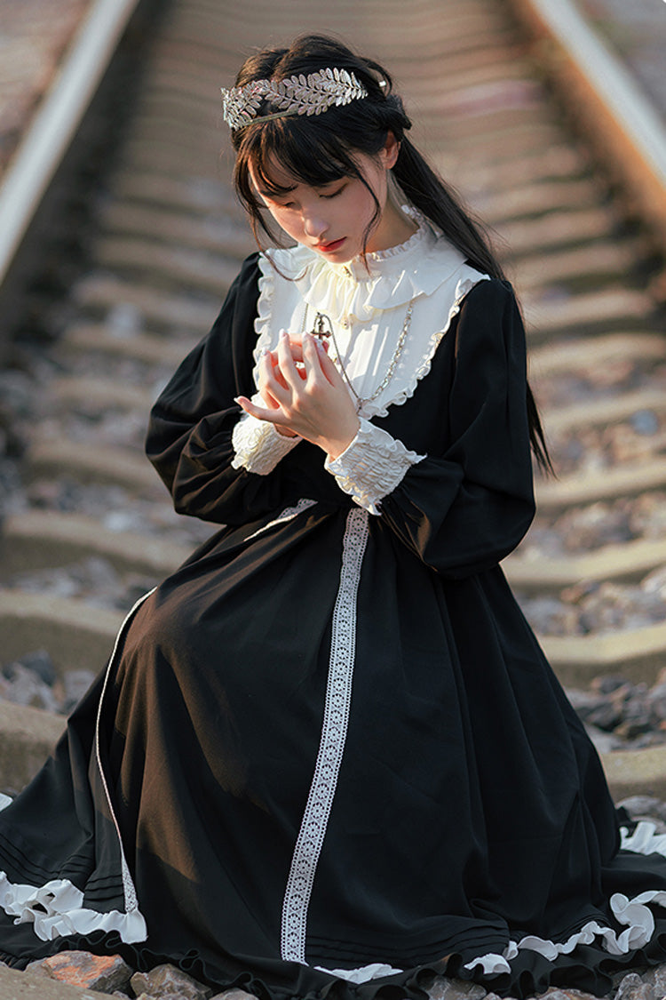 Vintage Inspired Dress with a Contemporary Edge