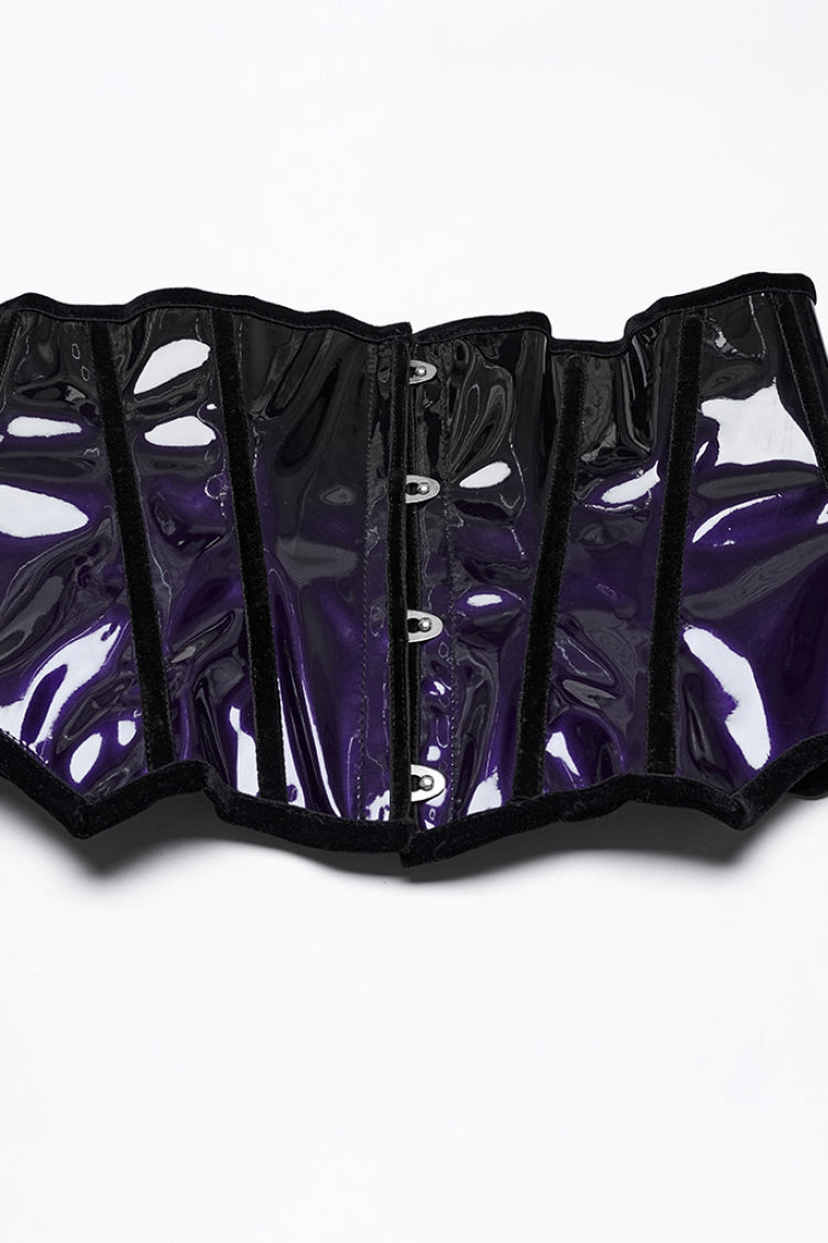 Casually Elegant Garment with a Refined Edge