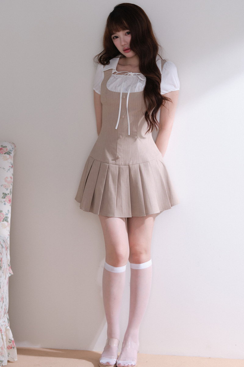 Sweet Pleated Design Dress
