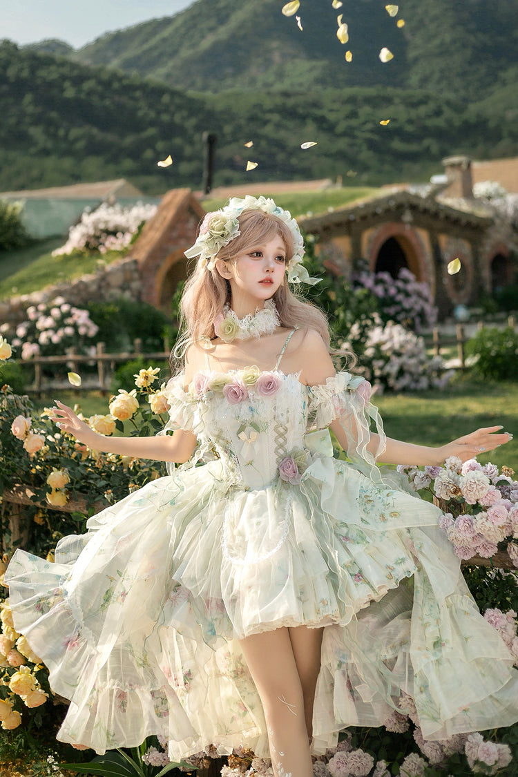 Finely Styled Dress with a Classic Vintage Look