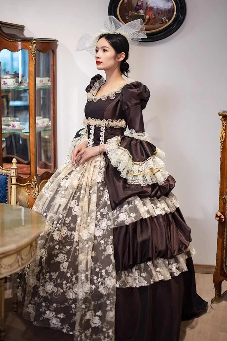 Subtly Elegant Dress with a Refined Vintage Look