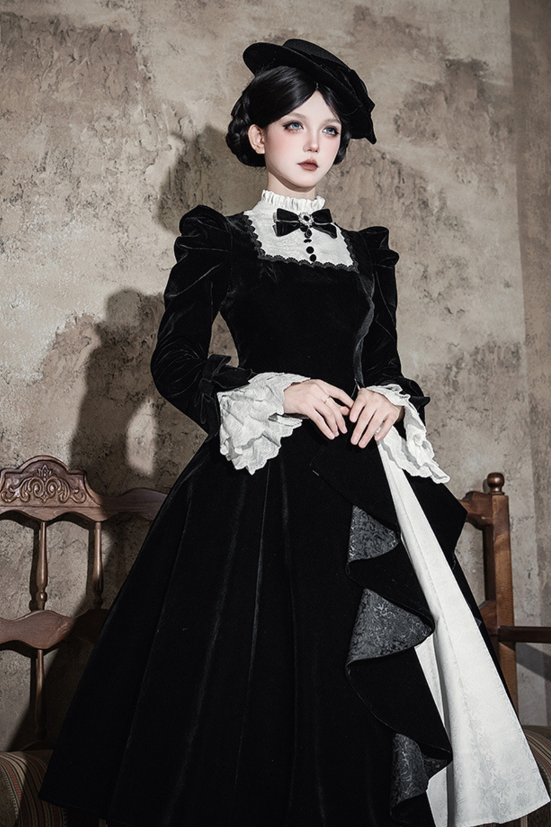 Slim Contrast Color Twin Dress + Collar + Bow + Brooch + Hat