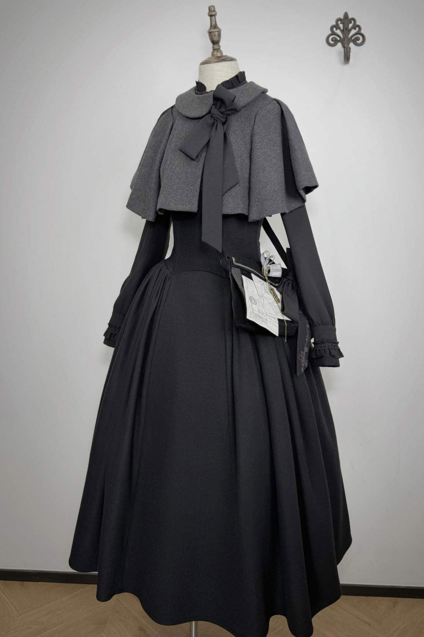 British Detective Lolita Coat + Cape + Skirt + Shirt + Bag + Brooch + Hat + Beret + Necklace