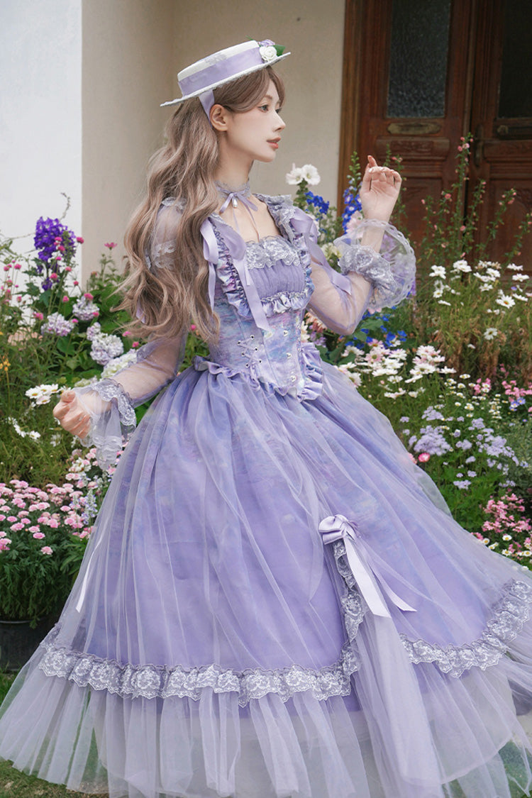 Finely Styled Dress with a Classic Vintage Look