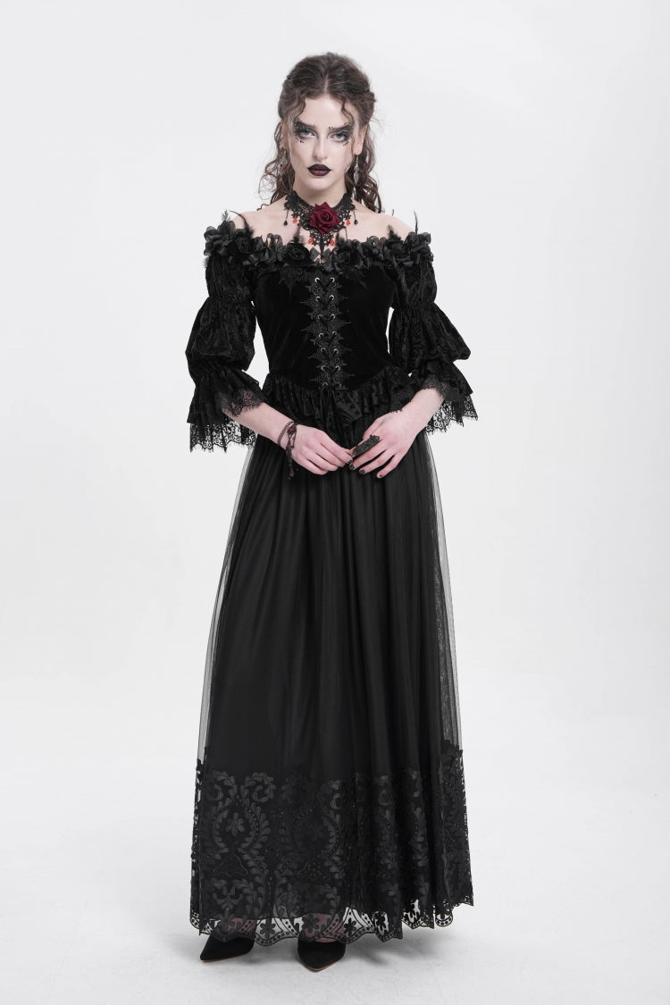 Beautifully Crafted Blouse in a Classic Style