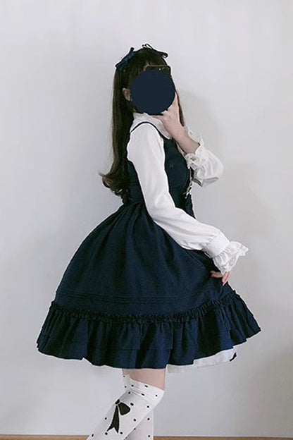 Finely Styled Dress with a Classic Vintage Look