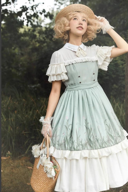 Classic Vintage Dress with a Flattering Fit