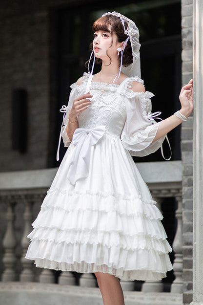 Subtly Elegant Dress with a Refined Vintage Look