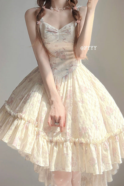 Finely Styled Dress with a Classic Vintage Look