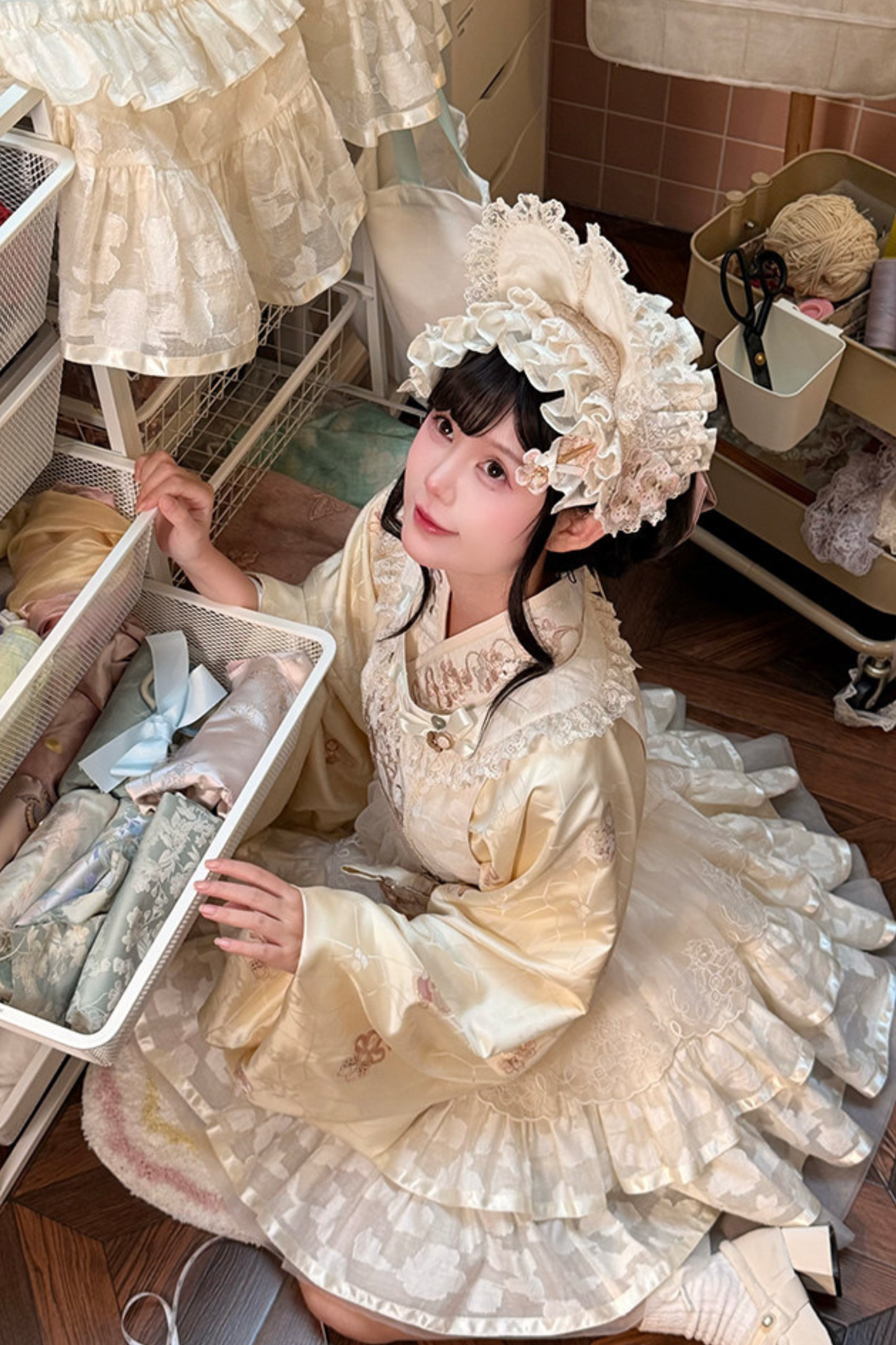 Chinese-style Pastel Top + Apron + Bow + Necklace + Brooch + Hair Accessories
